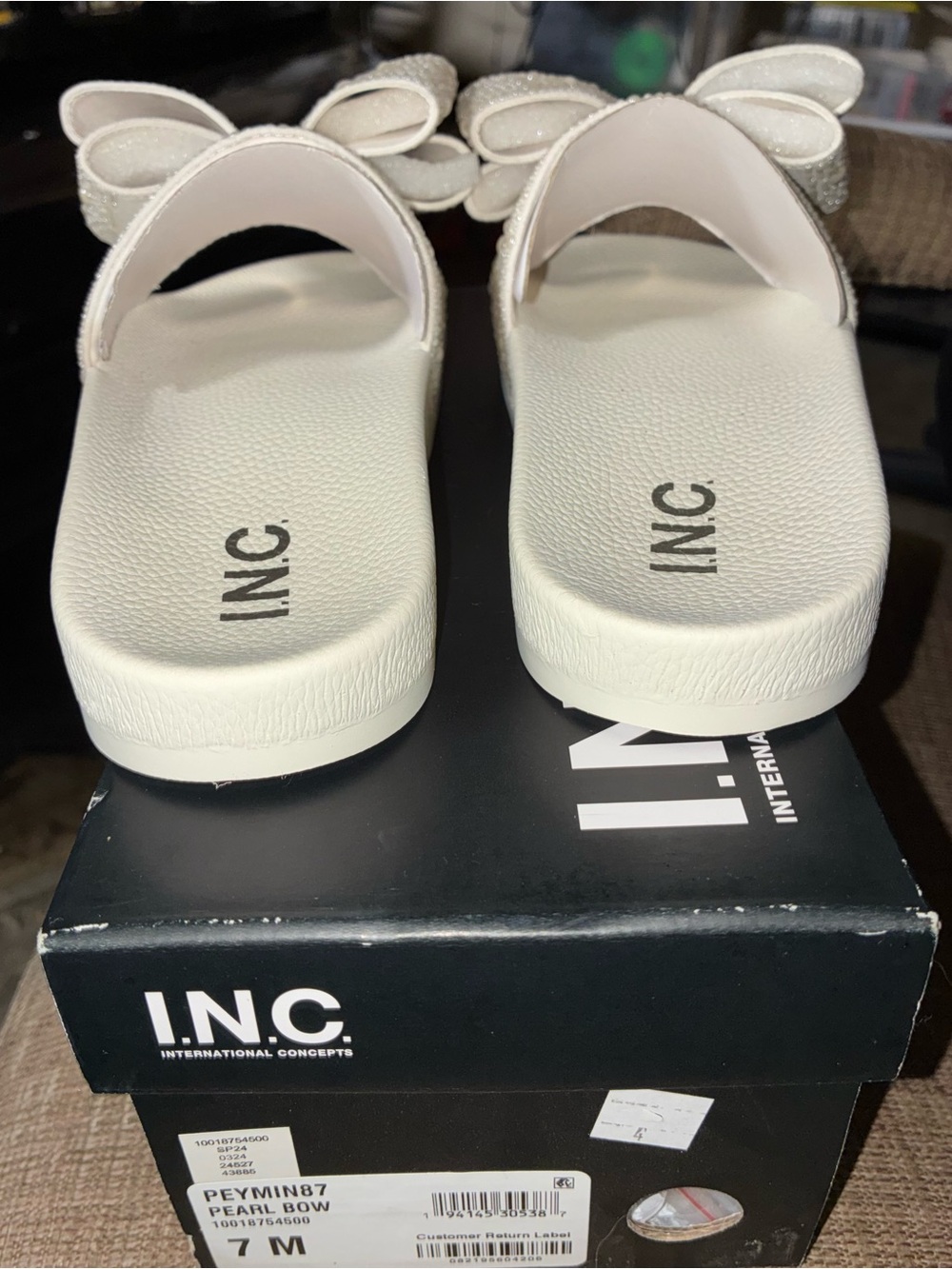 I.N.C. International Concepts Women’s Peymin Pool Slides Pearl Bow Size 7 NIB